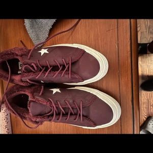 Maroon converse